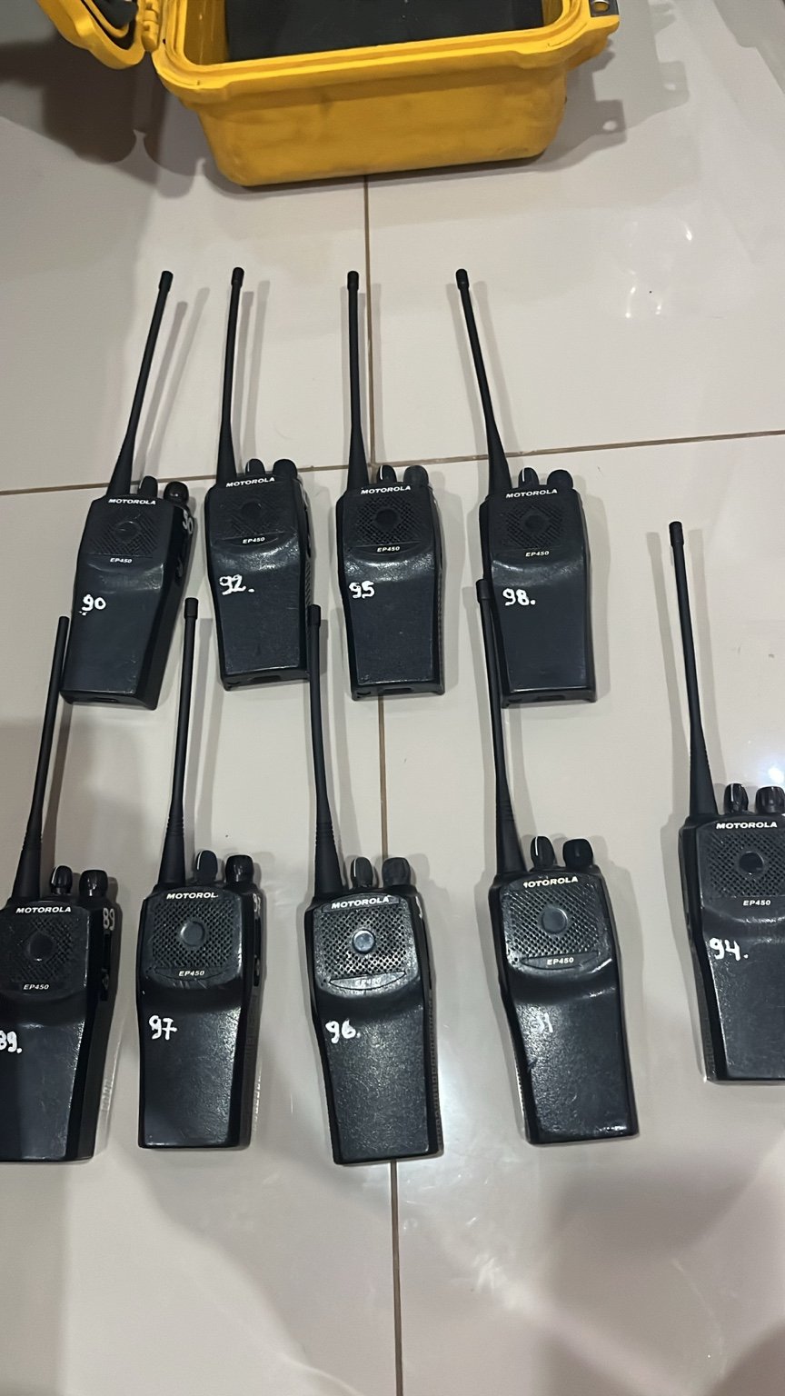 Lote de radios de comunicación usados